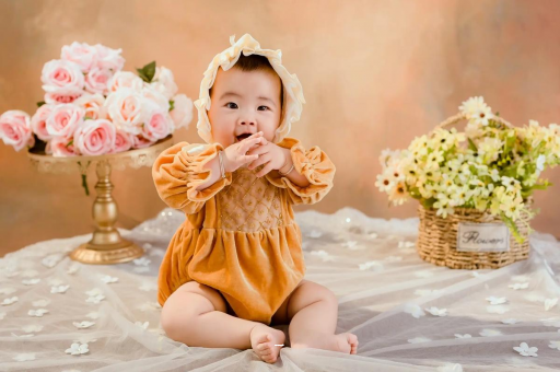 海拉尔怀孕肚子紧绷绷的